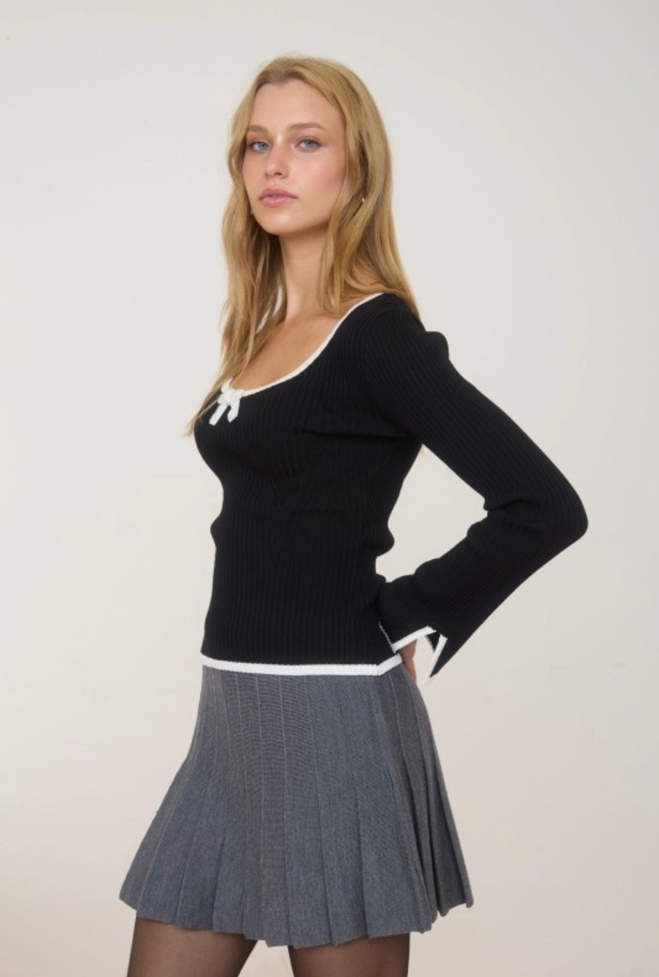Victoria LS Sweater